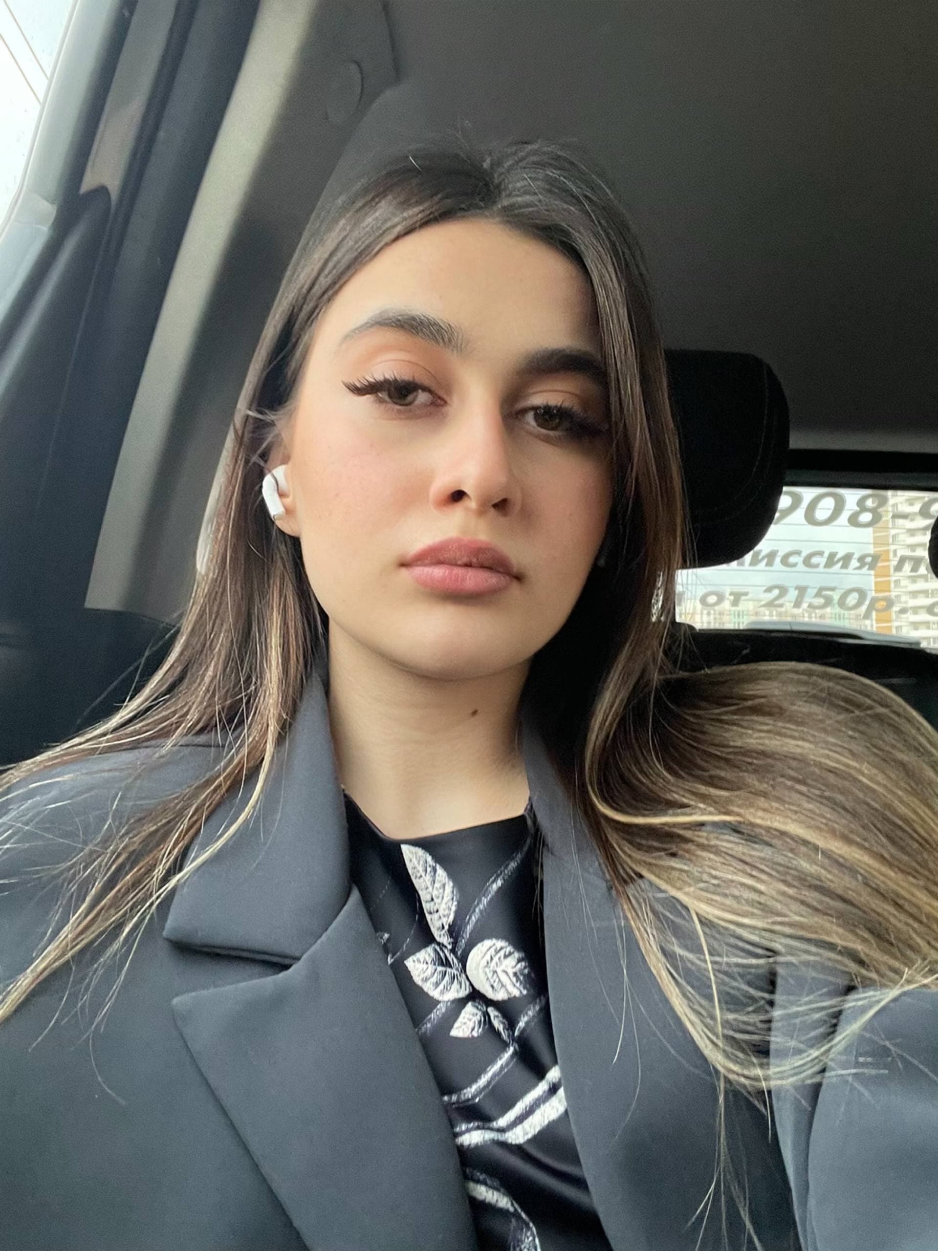 Сотрудник типографии: Лиза Худулова — маркетинг и продажи